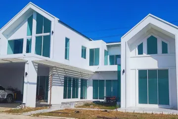 7 Bedroom House for Sale or Rent in Nong Sam Wang, Pathum Thani