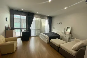 3 Bedroom Townhouse for sale in Saphan Sung, Bangkok