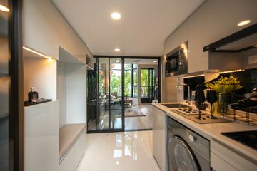 1 Bedroom Condo for sale in Phra Khanong, Bangkok near BTS Phra Khanong
