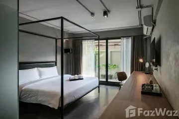 Condo for rent in Bang Lamphu Lang, Bangkok near BTS Krung Thon Buri