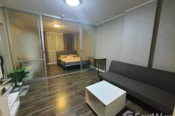 Condo for rent in Bang Waek, Bangkok