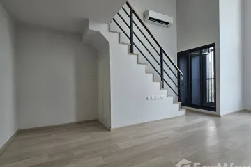 1 Bedroom Condo for sale in Sam Sen Nai, Bangkok near MRT Rang Nam