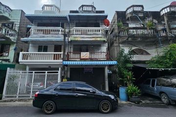 8 Bedroom Townhouse for sale in Khlong Sam Prawet, Bangkok