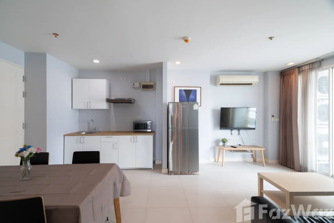 Bang Rak, Bangkok - Photo 2