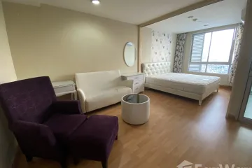 Condo for sale in Thung Wat Don, Bangkok near BTS Saphan Taksin