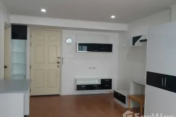 1 Bedroom Condo for sale in Sam Sen Nok, Bangkok