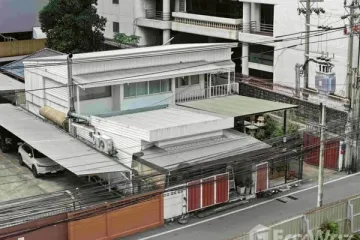 2 Bedroom House for sale in Phra Khanong, Bangkok near BTS Phra Khanong