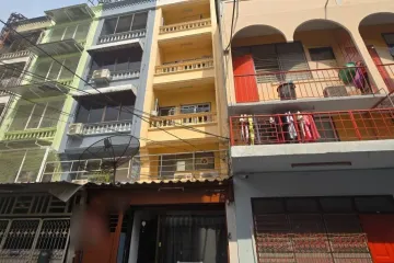 6 Bedroom Commercial for sale in Bang Khlo, Bangkok