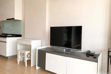 Condo for rent in Bang Chak, Bangkok near BTS Punnawithi