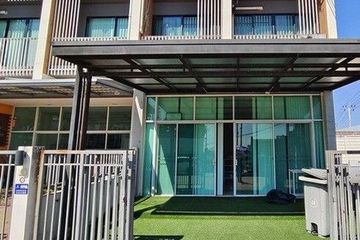 3 Bedroom Townhouse for sale in Sammakorn Office Park, Tha Raeng, Bangkok