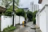 5 Bedroom House for sale in Khlong Tan Nuea, Bangkok