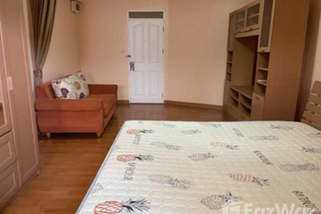 Condo for rent in Huai Khwang, Bangkok near MRT Huai Khwang