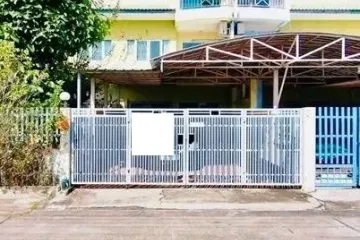 4 Bedroom Townhouse for sale in Taling Chan, Bangkok