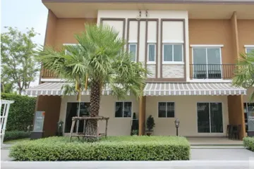 3 Bedroom Townhouse for sale in Bang Mot, Bangkok