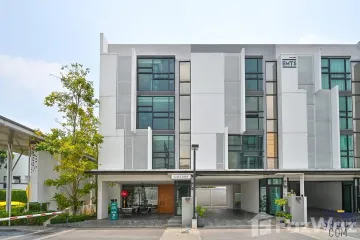 1 Bedroom Townhouse for sale in Tha Raeng, Bangkok