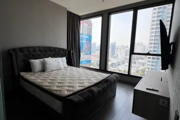 2 Bedroom Condo for sale in Bang Kapi, Bangkok near MRT Phetchaburi