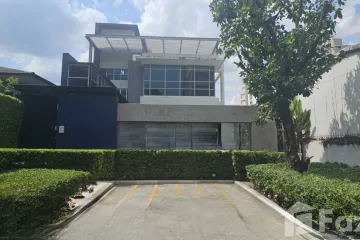 Office for sale in Khlong Toei, Bangkok near MRT Queen Sirikit National Convention Centre