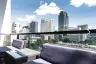 3 Bedroom Condo for sale in Khlong Toei Nuea, Bangkok near MRT Phetchaburi