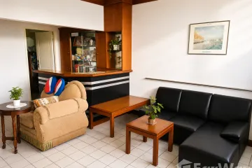 7 Bedroom Townhouse for sale in Khlong Tan Nuea, Bangkok