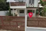3 Bedroom House for sale in Tha Raeng, Bangkok