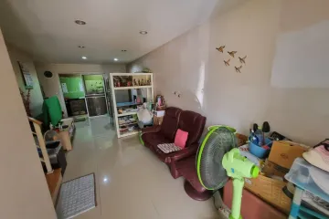 3 Bedroom Townhouse for sale in Bang Kaeo, Samut Prakan