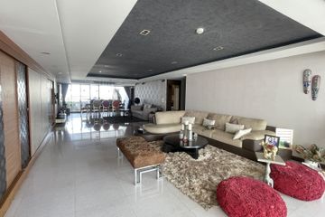 3 Bedroom Condo for sale in Khlong Toei Nuea, Bangkok near MRT Sukhumvit