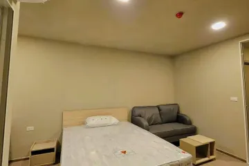 Condo for rent in Bang Khun Si, Bangkok