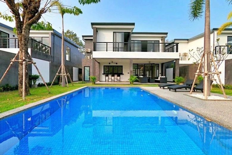 4 Bedroom Villa For Rent