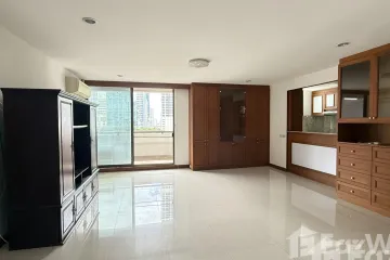2 Bedroom Condo for sale in Khlong Toei Nuea, Bangkok near BTS Nana