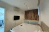 1 Bedroom Condo for sale in Huai Khwang, Bangkok