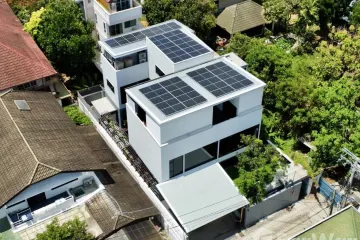 5 Bedroom House for sale in Din Daeng, Bangkok near MRT Phra Ram 9