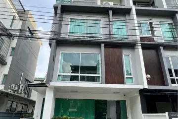 4 Bedroom Townhouse for Sale or Rent in Wang Thonglang, Bangkok