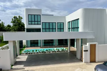 6 Bedroom Villa for Sale or Rent in Suthep, Chiang Mai