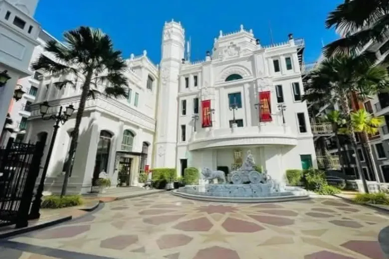 1 Bedroom Condo For Rent