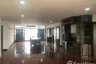 3 Bedroom Condo for sale in Khlong Toei Nuea, Bangkok near BTS Nana