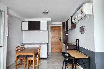 2 Bedroom Condo for sale in Sam Sen Nok, Bangkok