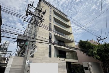 34 Bedroom Hotel / Resort for sale in Maha Phruettharam, Bangkok near MRT Sam Yan