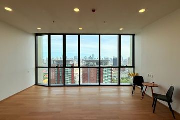 3 Bedroom Condo for sale in Thanon Phetchaburi, Bangkok near MRT Pratunam