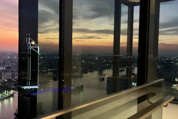 3 Bedroom Condo for sale in Bang Khlo, Bangkok