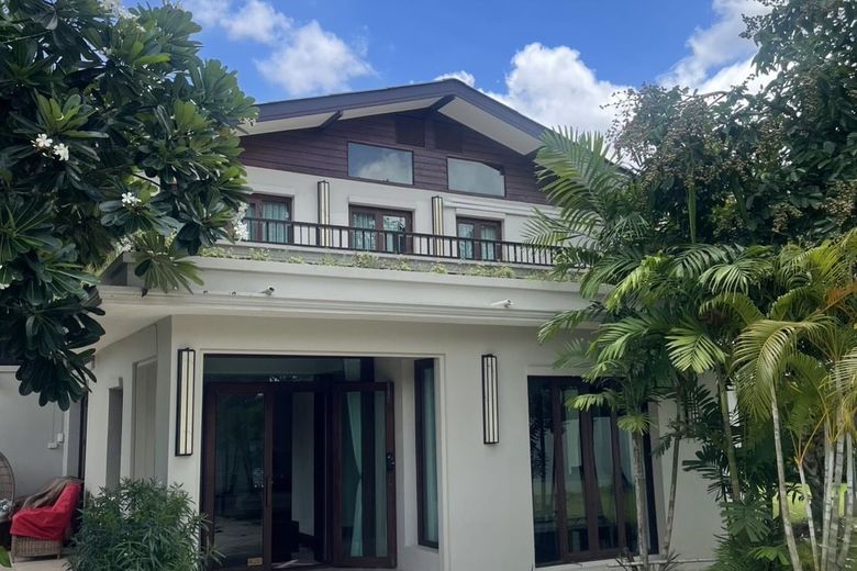 4 Bedroom Villa