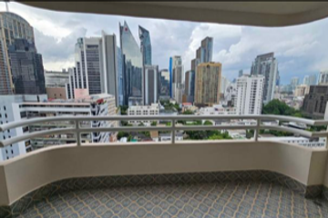 3 Bedroom Condo for sale in Khlong Tan, Bangkok near BTS Phrom Phong