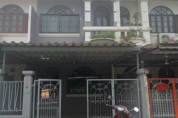3 Bedroom Townhouse for sale in Tha Raeng, Bangkok