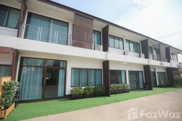 3 Bedroom Townhouse for rent in Nong Pa Khrang, Chiang Mai