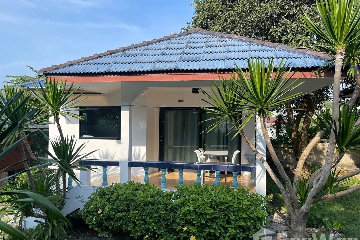 Two bedroom house for rent near Shopping center