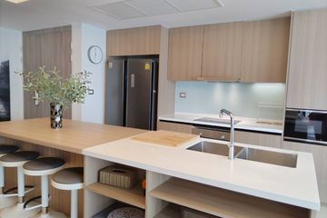 3 Bedroom Condo for sale in Khlong Toei Nuea, Bangkok near MRT Sukhumvit