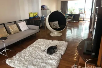 3 Bedroom Condo for sale in Khlong Tan Nuea, Bangkok