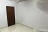 3 Bedroom Townhouse for Sale or Rent in Bang Kho, Bangkok near BTS Wutthakat