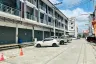 3 Bedroom Townhouse for sale in Bang Bo, Samut Prakan