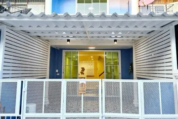 2 Bedroom Townhouse for sale in Bang Kaeo, Samut Prakan
