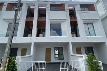 1 Bedroom Townhouse for sale in Hang Dong, Chiang Mai